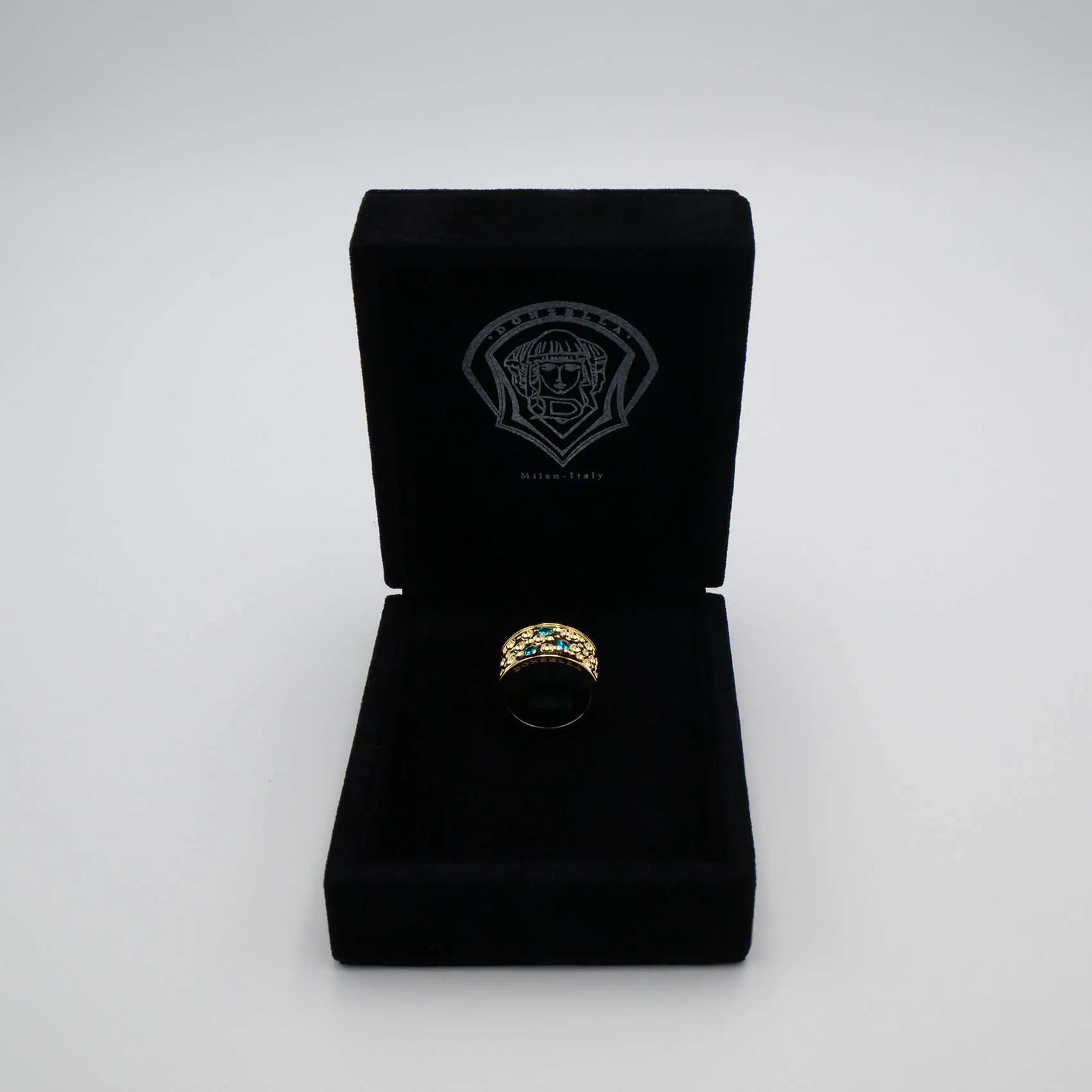 fanTAsy ANELLO | GOLD nella sua custodia
