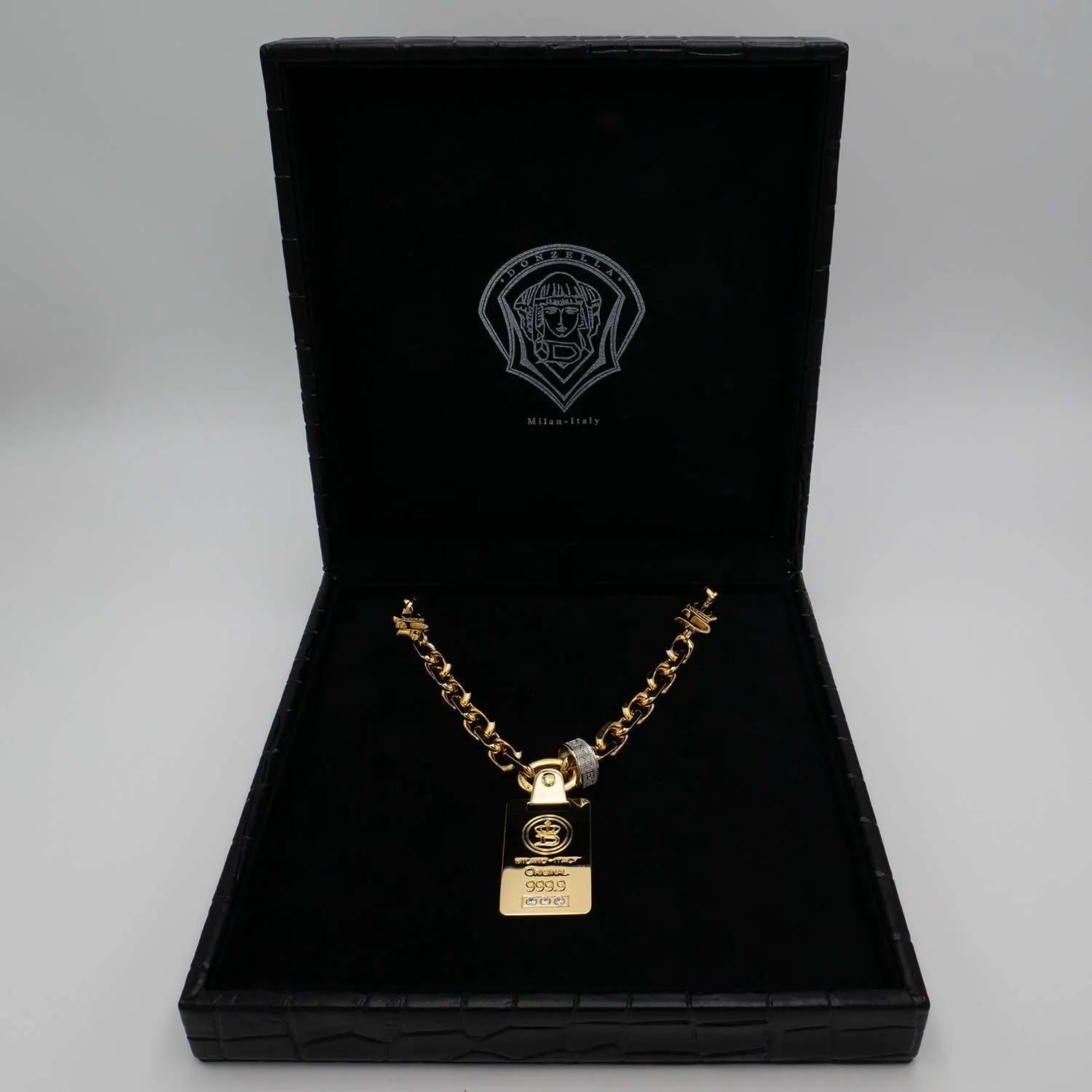 TILSON NECKLACE | GOLD in its case